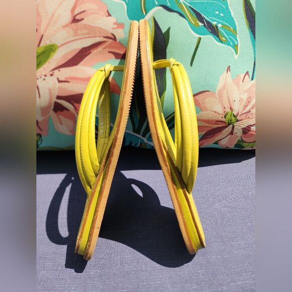 Apostrophe Women's beautiful leather sandals sz 7 Stylish Chic/ Comfy spring - Picture 8 of 13